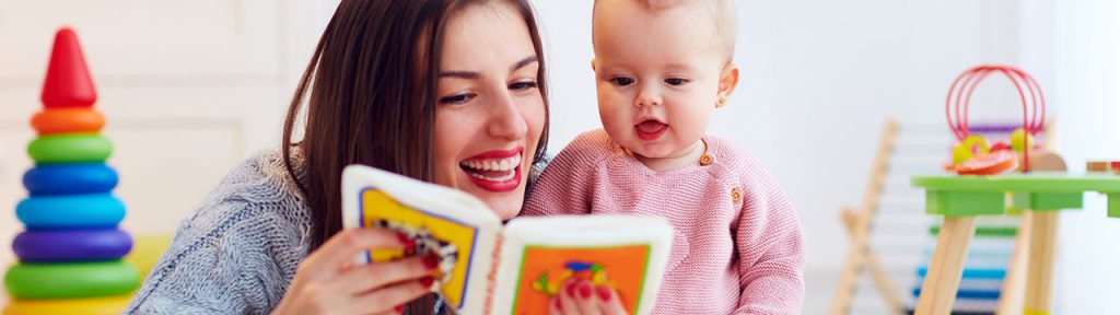 Com quantos meses o bebê começa a falar?